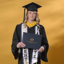 Deanne Wilson, a 2024 bachelor's in environmental science graduate from SNHU.