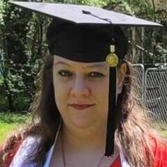 Crystal Rylowicz, an SNHU graduate with a bachelor's in health information management and a Master of Public Health.